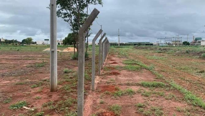 Foto 3 de 22: Terreno em leilão em Porto Nacional - TO — Área com 3.040 m² (Lt. 09 - Qd. 01) - Jardim América - Porto Nacional - TO