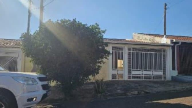 Foto 1 de 2: Casa em leilão em Marília - SP — Casa 168 m² - Núcleo Habitacional Doutor Fernando Mauro Pires Rocha - Marília - SP