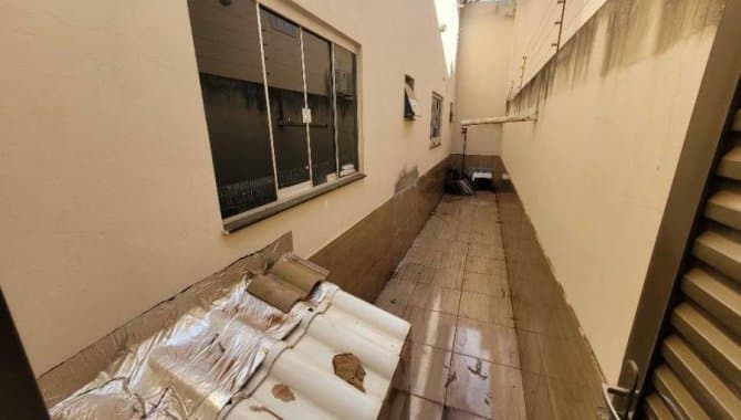Foto 30 de 38: Casa em leilão em Santa Helena De Goiás - GO — Casa 141 m² - Parque Residencial Isaura - Santa Helena de Goiás - GO