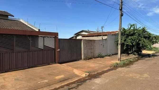 Foto 3 de 38: Casa em leilão em Santa Helena De Goiás - GO — Casa 141 m² - Parque Residencial Isaura - Santa Helena de Goiás - GO