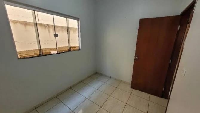 Foto 17 de 38: Casa em leilão em Santa Helena De Goiás - GO — Casa 141 m² - Parque Residencial Isaura - Santa Helena de Goiás - GO