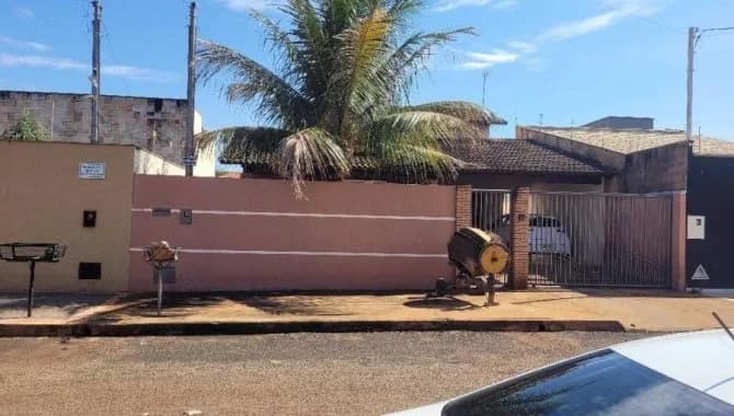 Foto 7 de 38: Casa em leilão em Santa Helena De Goiás - GO — Casa 141 m² - Parque Residencial Isaura - Santa Helena de Goiás - GO