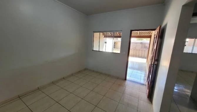 Foto 13 de 38: Casa em leilão em Santa Helena De Goiás - GO — Casa 141 m² - Parque Residencial Isaura - Santa Helena de Goiás - GO