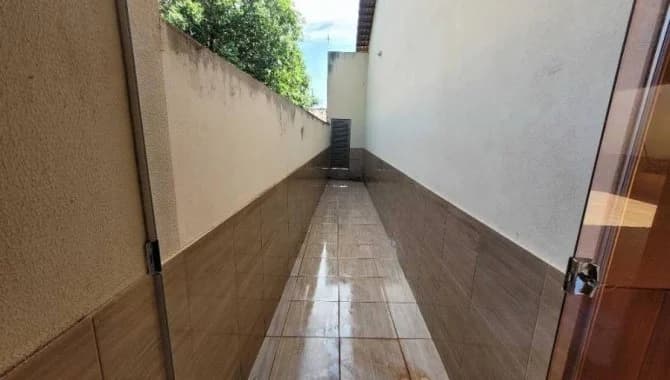Foto 31 de 38: Casa em leilão em Santa Helena De Goiás - GO — Casa 141 m² - Parque Residencial Isaura - Santa Helena de Goiás - GO
