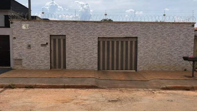 Foto 1 de 14: Casa em leilão em Trindade - GO — Casa 172 m² - Setor Cristina - Trindade - GO