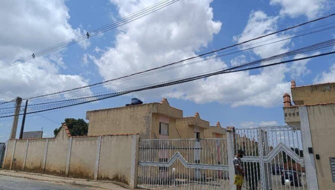 Foto 1 de 22: Casa em leilão em Suzano - SP — Casa em Condomínio 105 m² (01 vaga) - Recreio Sertãozinho - Suzano - SP