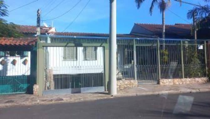 Foto 2 de 6: Casa em leilão em Porto Alegre - RS — Casa, Padrão, 0 Vaga(S) de Garagem
