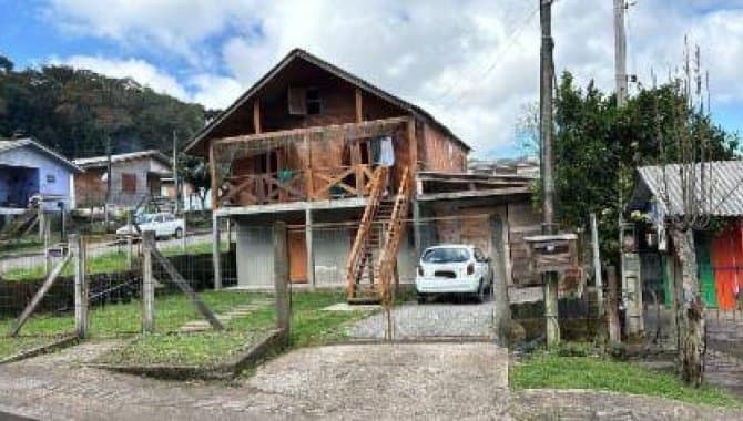 Foto 10 de 14: Casa em leilão em Canela - RS — Casa, Padrão, 0 Vaga(S) de Garagem