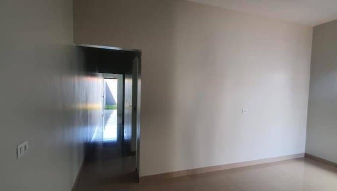 Foto 8 de 13: Casa em leilão em Santa Helena De Goiás - GO — Casa em Condomínio 111 m² (01 vaga) - Brasil - Santa Helena de Goiás - GO