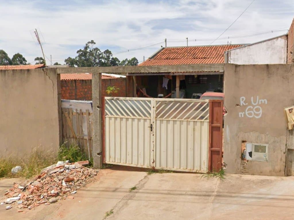 Foto 2 de 4: Casa em leilão em Botucatu - SP — Casa em Terreno de 200 m² - Conjunto Habitacional Popular Altos da Serra  - Botucatu - SP