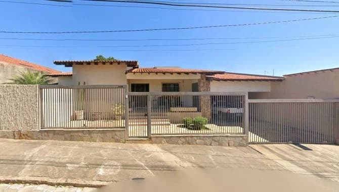 Foto 1 de 6: Casa em leilão em Garça - SP — Casa 249 m² - Jardim Paulista - Garça - SP