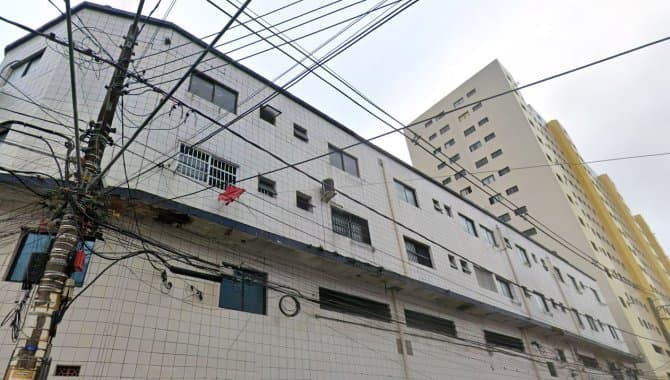 Foto 1 de 4: Comercial em leilão em Praia Grande - SP — Sala Comercial 21 m² (Unid. 109 do Edifício Comercial Bona) - Praia Ocian - Praia Grande - SP