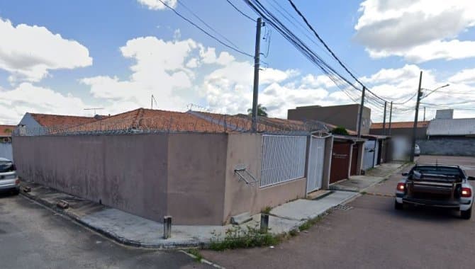 Foto 1 de 2: Casa em leilão em Curitiba - PR — Casa 52 m² - Curitiba-PR - Rua Pedro Violani, 1600 - Casa 23 - Cajuru
