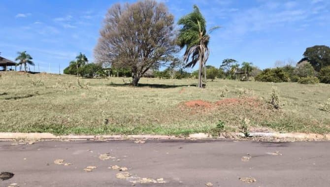 Foto 3 de 31: Terreno em leilão em Pérola - PR, bairro Pérola — Área de 831 m² (Lt. 10 - Qd. 04) - Parque Residencial Viva - Pérola - PR