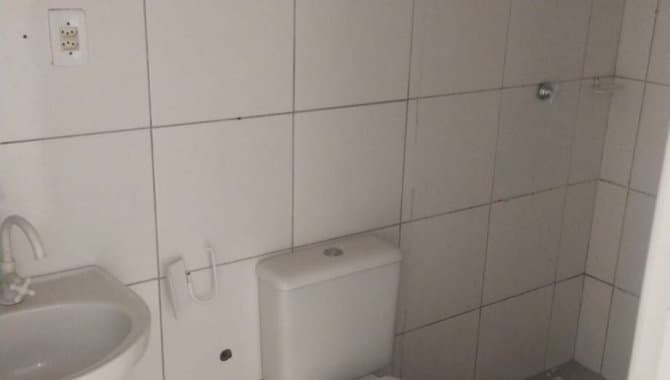 Foto 12 de 21: Casa em leilão em Maceió - AL, bairro Santos Dumont — Casa em Condomínio 48 m² (Unid. 05) - Prefeito Antonio L De Souza - Rio Largo - AL