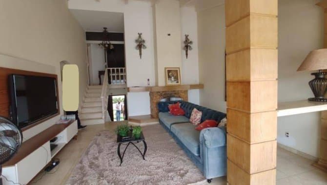 Foto 22 de 24: Casa em leilão em Londrina - PR, bairro Petrópolis — Casa 319 m² - Petrópolis - Londrina - PR