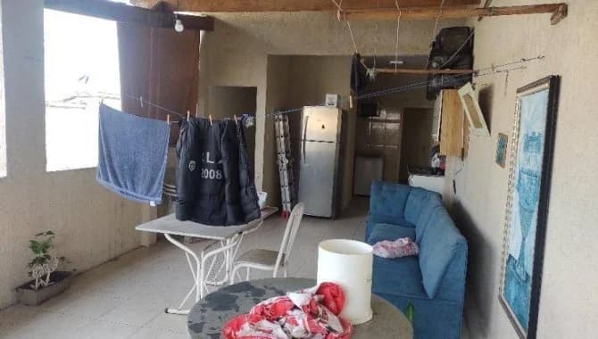 Foto 2 de 10: Casa em leilão em São Vicente - SP, bairro Vila Valença — Casa, Padrão, 0 Vaga(S) de Garagem
