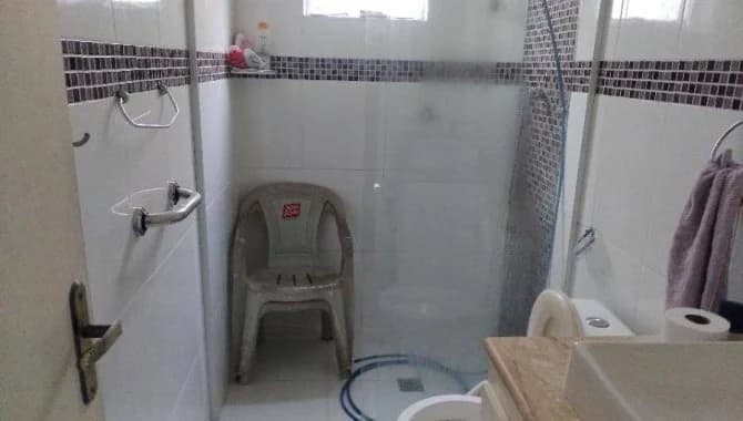 Foto 7 de 10: Casa em leilão em São Vicente - SP, bairro Vila Valença — Casa, Padrão, 0 Vaga(S) de Garagem