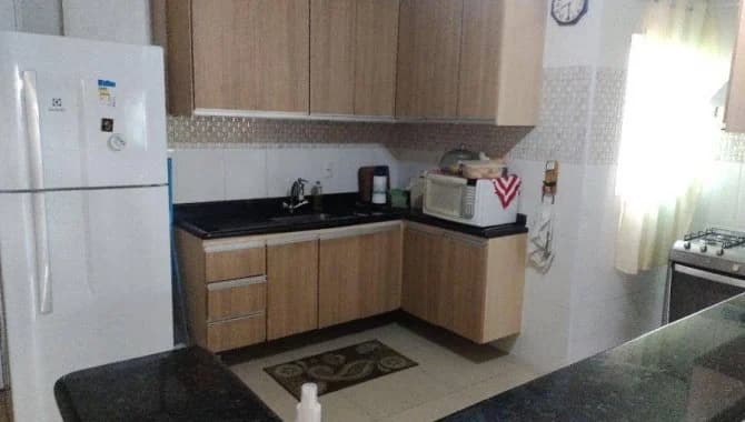 Foto 6 de 10: Casa em leilão em São Vicente - SP, bairro Vila Valença — Casa, Padrão, 0 Vaga(S) de Garagem