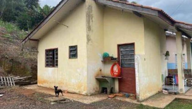 Foto 7 de 11: Casa em leilão em Rio Bonito Do Iguaçu - PR, bairro Cohapar — Casa 32 m² - Cohapar - Rio Bonito do Iguaçu - PR