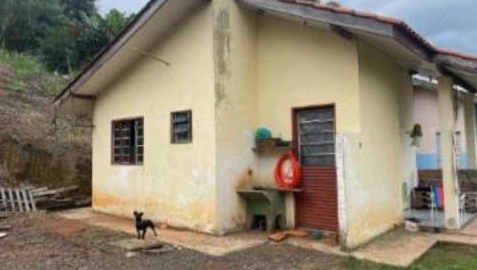 Foto 1 de 11: Casa em leilão em Rio Bonito Do Iguaçu - PR, bairro Cohapar — Casa 32 m² - Cohapar - Rio Bonito do Iguaçu - PR
