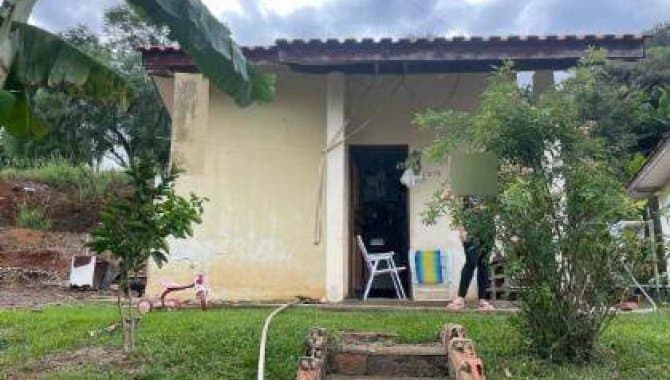 Foto 6 de 11: Casa em leilão em Rio Bonito Do Iguaçu - PR, bairro Cohapar — Casa 32 m² - Cohapar - Rio Bonito do Iguaçu - PR