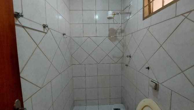 Foto 2 de 12: Casa em leilão em Uberlândia - MG, bairro Vila Presidente Roosevelt — Casa 128 m² - Vila Presidente Roosevelt - Uberlândia - MG
