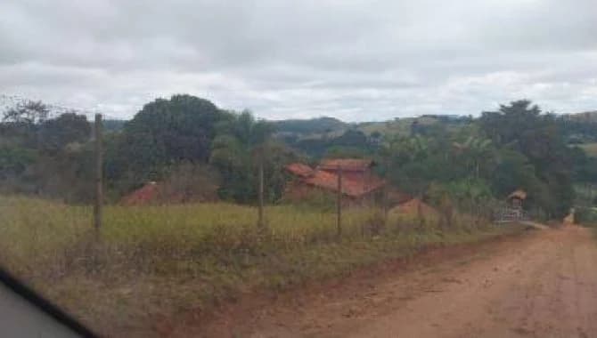 Foto 2 de 2: Casa em leilão em Antônio Carlos - MG, bairro Vale do Ipê — Casa com Área de 5.084 m² - Vale do Ipê - Antônio Carlos - MG