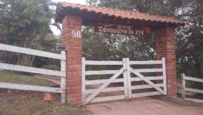 Foto 1 de 2: Casa em leilão em Antônio Carlos - MG, bairro Vale do Ipê — Casa com Área de 5.084 m² - Vale do Ipê - Antônio Carlos - MG