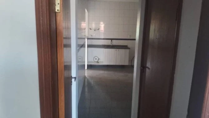 Foto 17 de 21: Apartamento em leilão em Rondonópolis - MT, bairro Vila Aurora I — Apartamento, Padrão, 1 Vaga(S) de Garagem
