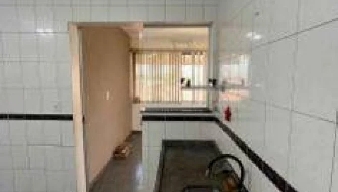 Foto 14 de 21: Apartamento em leilão em Rondonópolis - MT, bairro Vila Aurora I — Apartamento, Padrão, 1 Vaga(S) de Garagem
