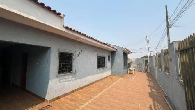 Foto 12 de 26: Casa em leilão em Apucarana - PR, bairro Jardim Aviação — Casa, Padrão, 0 Vaga(S) de Garagem