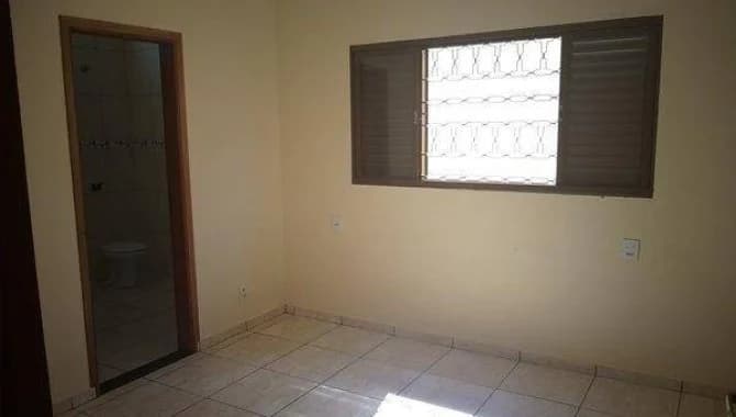 Foto 15 de 19: Casa em leilão em Mococa - SP, bairro Loteamento Santa Emilia — Casa, Padrão, 0 Vaga(S) de Garagem
