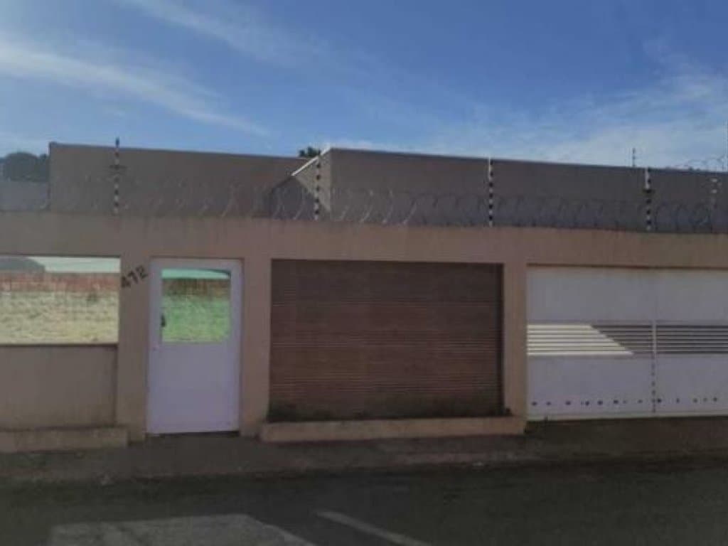 Foto 2 de 2: Casa em leilão em Poconé - MT, bairro Bom Pastor — Casa 206 m² - Poconé-MT - Rua João Paulo, 472 - Bom Pastor