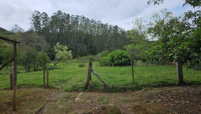 Foto 1 de 3: Area Rural em leilão em Witmarsum - SC, bairro Witmarsum — Área Rural 51.000 m² - Witmarsum-SC - Estrada Geral Waldheim - Partes dos lotes de terras Ns 1.664 e 1.664-A - Zona Rural