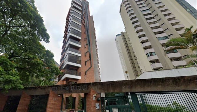 Foto 1 de 4: Apartamento em leilão em São Paulo - SP, bairro Morumbi — Apartamento 240 m² (03 vagas) - Morumbi - São Paulo - SP