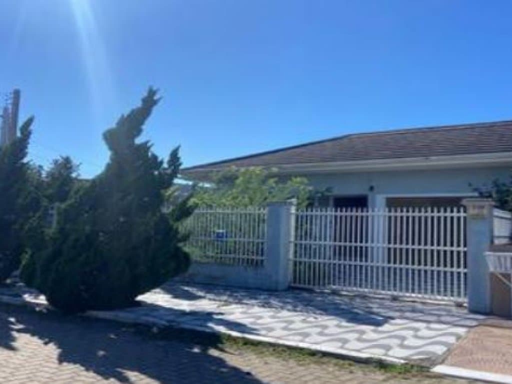 Foto 2 de 2: Casa em leilão em Xangri-lá - RS, bairro Praia Noiva do Mar — Casa 125 m² - Xangri-Lá-RS - Rua das Estremosas, 440 - Praia Noiva do Mar