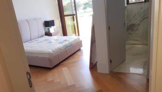 Foto 12 de 28: Casa em leilão em Foz Do Iguaçu - PR, bairro Centro — Casa em Condomínio 581 m² (01 vaga) - Centro - Foz do Iguaçu - PR