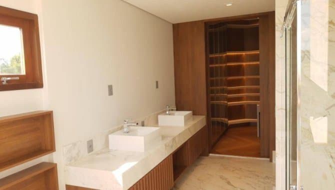 Foto 20 de 28: Casa em leilão em Foz Do Iguaçu - PR, bairro Centro — Casa em Condomínio 581 m² (01 vaga) - Centro - Foz do Iguaçu - PR