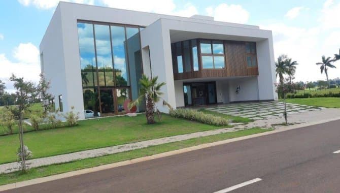 Foto 1 de 28: Casa em leilão em Foz Do Iguaçu - PR, bairro Centro — Casa em Condomínio 581 m² (01 vaga) - Centro - Foz do Iguaçu - PR