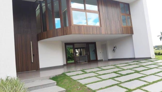 Foto 3 de 28: Casa em leilão em Foz Do Iguaçu - PR, bairro Centro — Casa em Condomínio 581 m² (01 vaga) - Centro - Foz do Iguaçu - PR