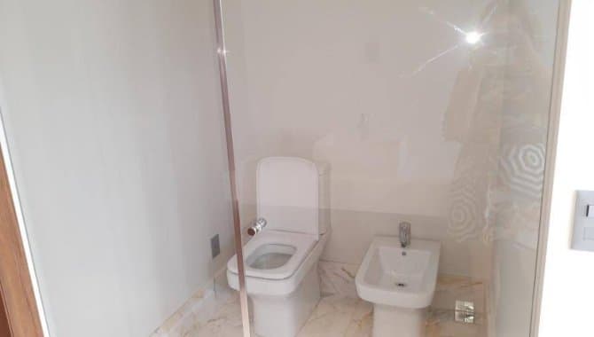 Foto 21 de 28: Casa em leilão em Foz Do Iguaçu - PR, bairro Centro — Casa em Condomínio 581 m² (01 vaga) - Centro - Foz do Iguaçu - PR