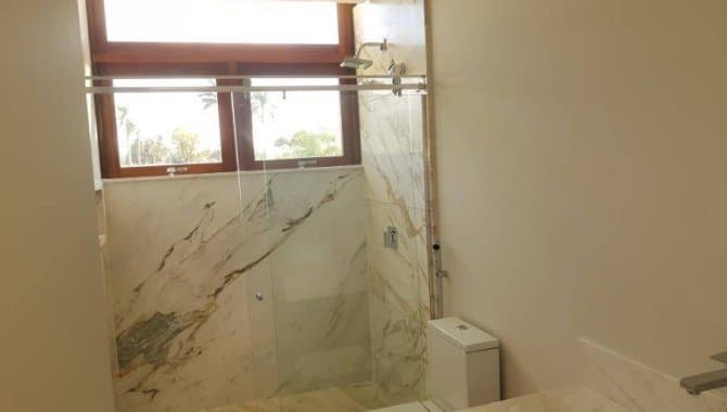 Foto 14 de 28: Casa em leilão em Foz Do Iguaçu - PR, bairro Centro — Casa em Condomínio 581 m² (01 vaga) - Centro - Foz do Iguaçu - PR