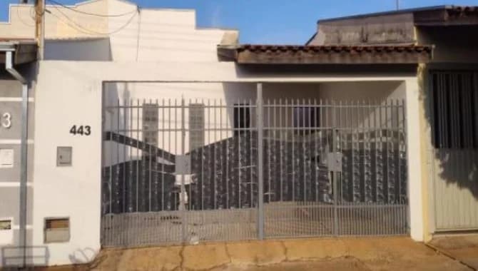 Foto 1 de 2: Casa em leilão em Jaú - SP, bairro Jardim América — Casa 121 m² - Jaú-SP - Rua José Giampietro, 443 - Jardim América