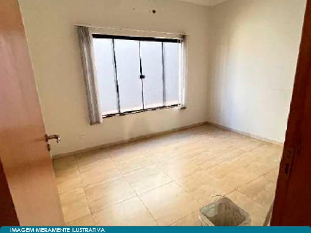 Foto 13 de 17: Comercial em leilão em Chapadão Do Sul - MS, bairro Centro — Galpão Comercial com Escritórios 457 m² (área construída) - Centro - Chapadão do Sul - MS