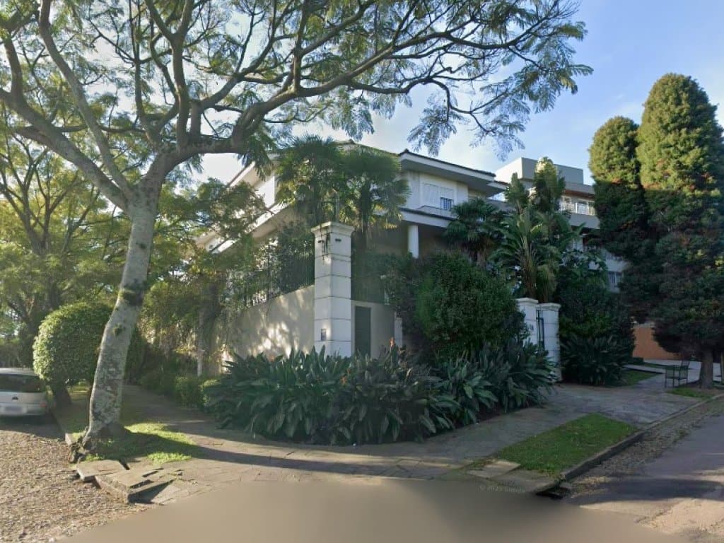 Foto 4 de 5: Casa em leilão em Porto Alegre - RS, bairro Chácara das Pedras — Casa 863 m² - Chácara das Pedras - Porto Alegre - RS