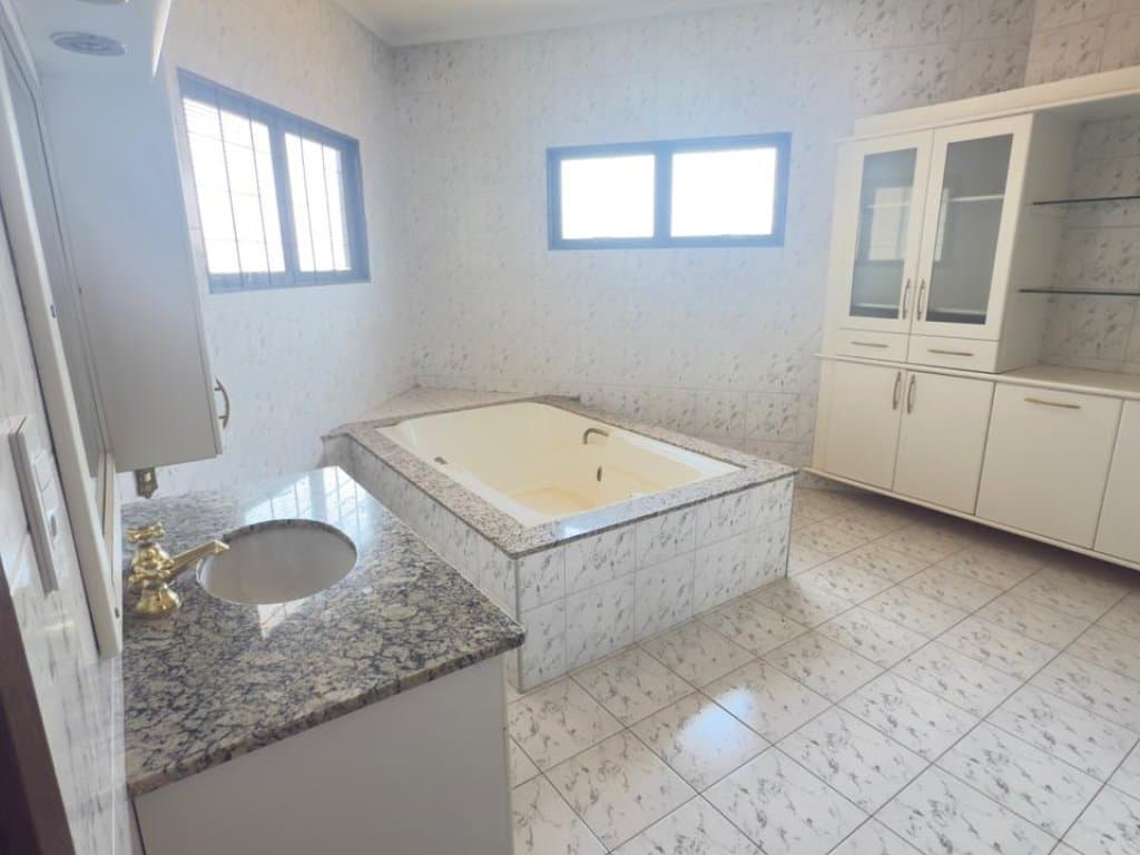 Foto 40 de 53: Casa em leilão em Araraquara - SP, bairro Vila Xavier — Casa 721 m² (área construída) e 2.187 m² (área total) - Vila Xavier - Araraquara - SP