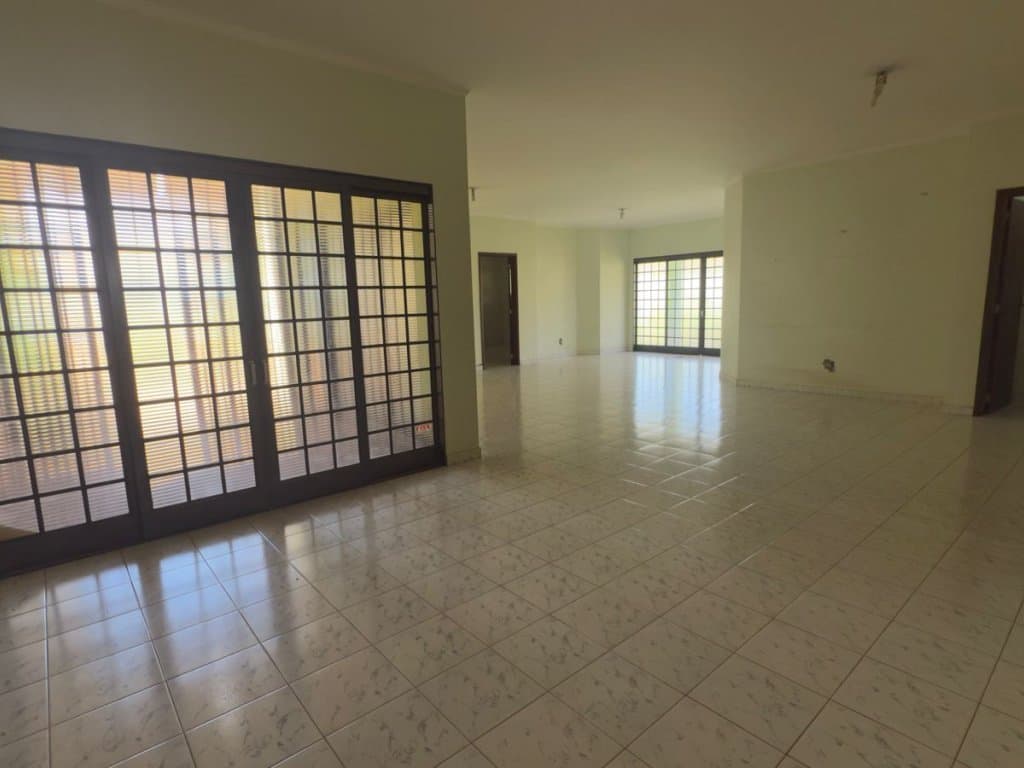 Foto 28 de 53: Casa em leilão em Araraquara - SP, bairro Vila Xavier — Casa 721 m² (área construída) e 2.187 m² (área total) - Vila Xavier - Araraquara - SP