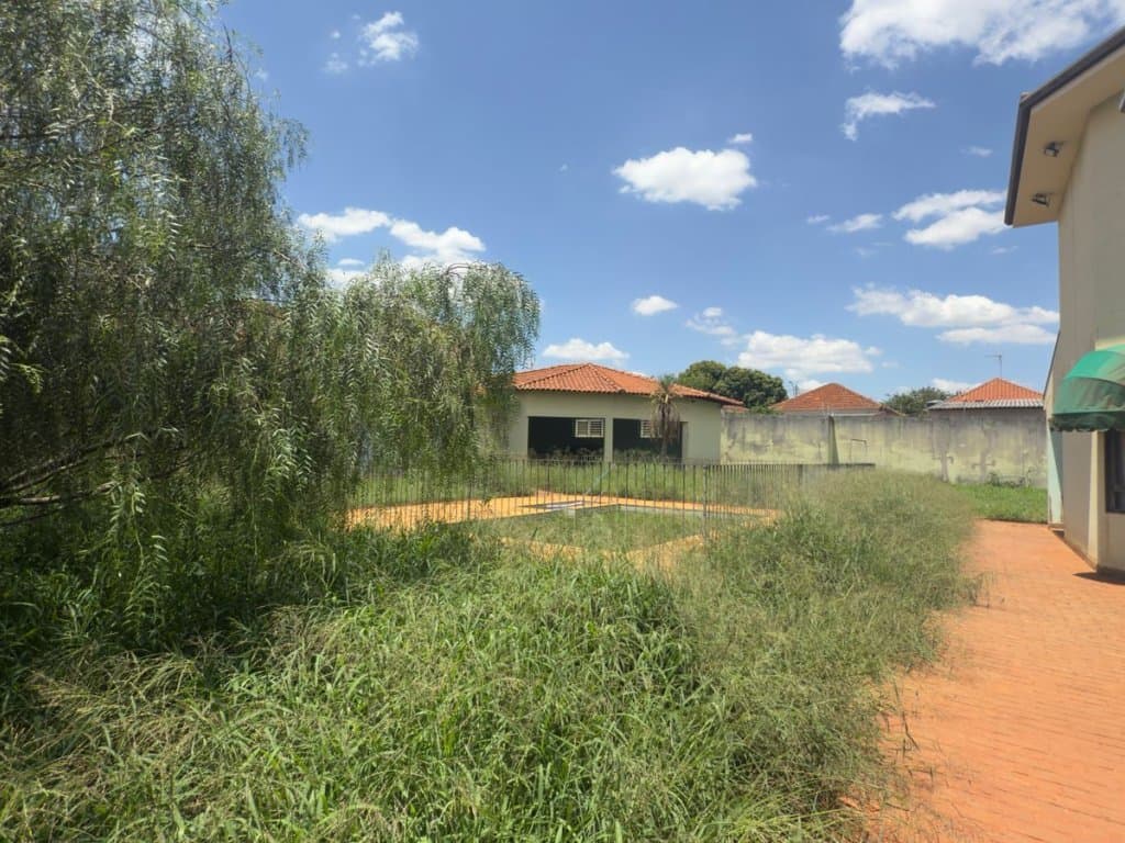 Foto 8 de 53: Casa em leilão em Araraquara - SP, bairro Vila Xavier — Casa 721 m² (área construída) e 2.187 m² (área total) - Vila Xavier - Araraquara - SP