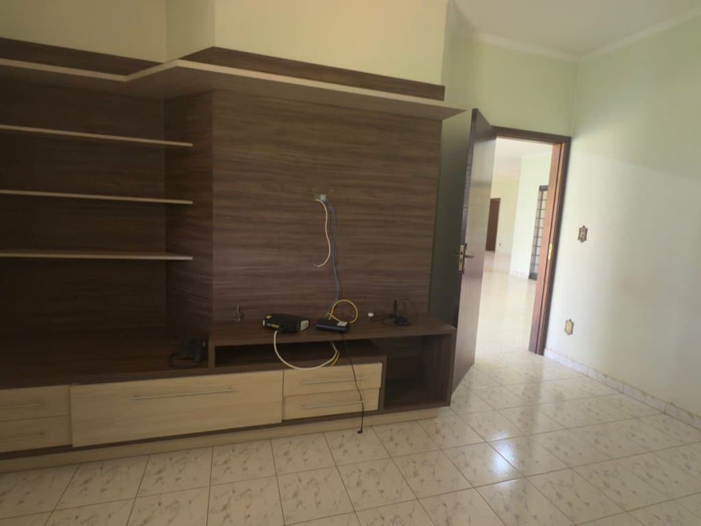 Foto 29 de 53: Casa em leilão em Araraquara - SP, bairro Vila Xavier — Casa 721 m² (área construída) e 2.187 m² (área total) - Vila Xavier - Araraquara - SP